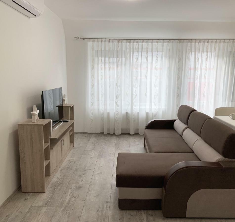 Exclusive Home - C. Apartman Печ Екстер'єр фото