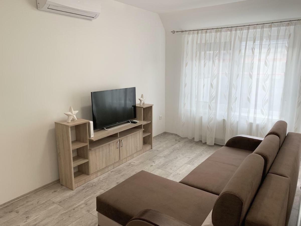 Exclusive Home - C. Apartman Печ Екстер'єр фото